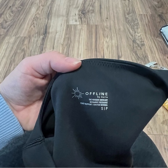 Offline by Aerie the Hugger Keyhole Cutout Crop Top - Picture 5 of 5